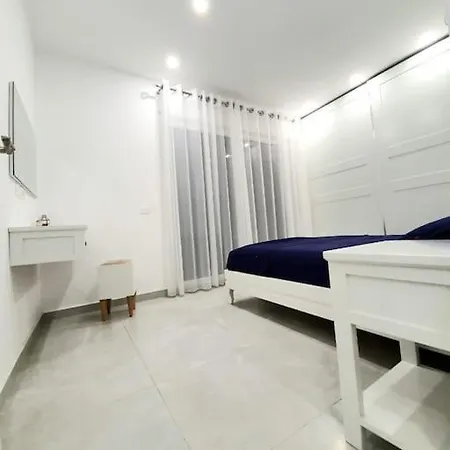 Holidays To Remember-sea Lovers Villa