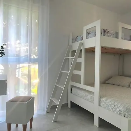 Holidays To Remember-sea Lovers Вилла Plazhi San Pietro