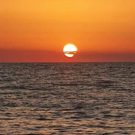 Holidays To Remember-sea Lovers *