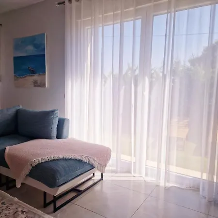 Villa Holidays To Remember-sea Lovers *