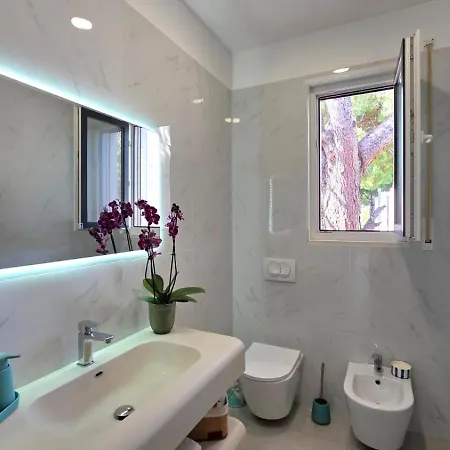 Holidays To Remember-sea Lovers Villa *