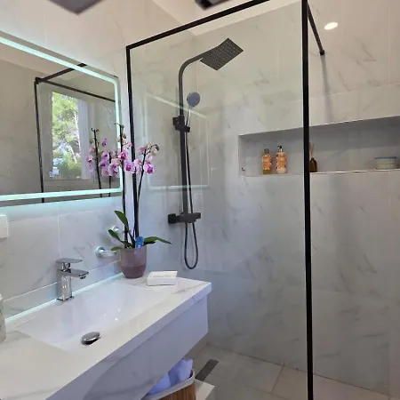 Villa Holidays To Remember-sea Lovers Plazhi San Pietro